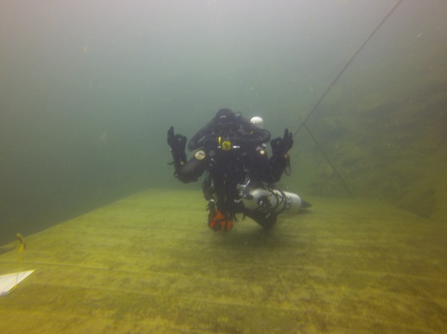 Buddy team on a dive in El Cabron Rebreatherpro-Training