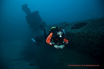 Dave Whitlow diving on the HMS Stubburn Rebreatherpro-Training