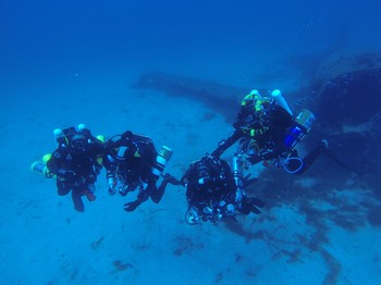 Rebreather divers on the Douglas DC60 Rebreatherpro-Training