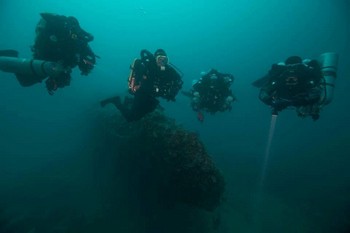 Divers on HMS Stubburn during their IANTD Mod3 course Rebreatherpro-Training