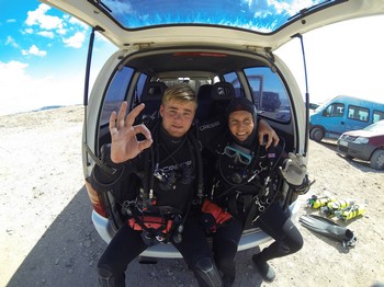 Buddy team getting ready for their qualifying dive for IANTD ART Rebreatherpro-Training