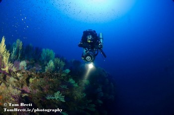 REBREATHER DIVER WITH SUEX SCOOTER Rebreatherpro-Training