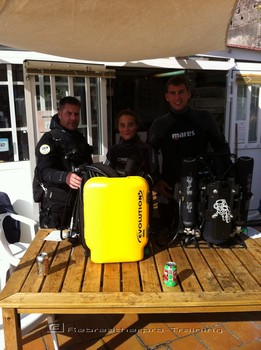 Dave Gration running an AP Diving rebreather try dive day. Rebreatherpro-Training