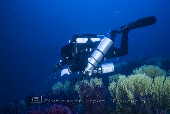 Sardinia Wreck and Cave Diving Rebreatherpro-Training