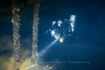 Sardinia Wreck and Cave Diving Rebreatherpro-Training