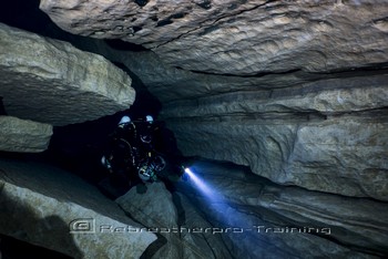 Emergence du Russel is a large impressive cave that starts in the bed of the River Céle Rebreatherpro-Training