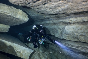 TDI CCR Full Cave Course in Lot France Rebreatherpro-Training