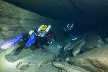 TDI CCR Full Cave Course in Lot France Rebreatherpro-Training