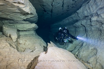 TDI CCR Full Cave Course in Lot France Rebreatherpro-Training