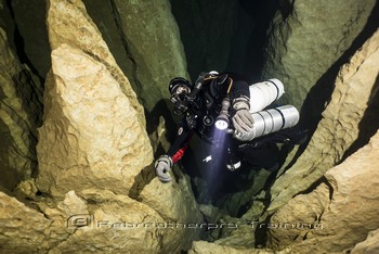 TDI CCR Full Cave Course in Lot France Rebreatherpro-Training