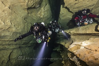 TDI CCR Full Cave Course in Lot France Rebreatherpro-Training