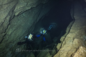 TDI CCR Full Cave Course in Lot France Rebreatherpro-Training