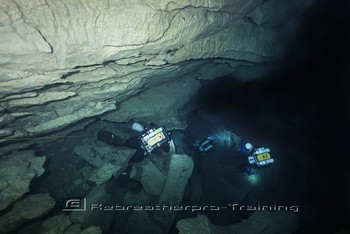 TDI CCR Full Cave Course in Lot France Rebreatherpro-Training