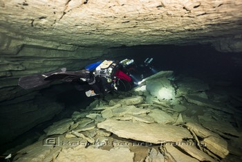 TDI CCR Full Cave Course in Lot France Rebreatherpro-Training