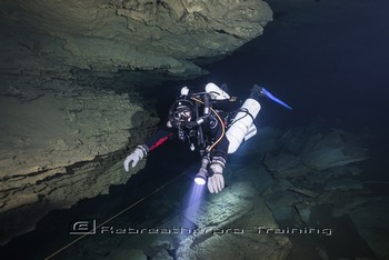 REBREATHER FULL CAVE DIVER COURSE  This course is the third stage of overhead environment training Rebreatherpro-Training