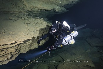 TDI CCR Full Cave Course in Lot France Rebreatherpro-Training