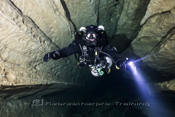 TDI CCR Full Cave Course in Lot France Rebreatherpro-Training