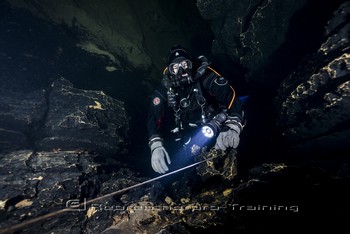 TDI CCR Full Cave Course in Lot France Rebreatherpro-Training