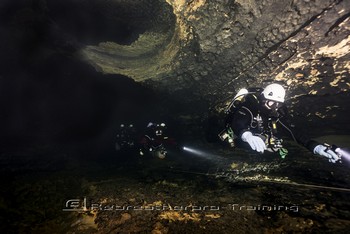 TDI CCR Full Cave Course in Lot France Rebreatherpro-Training