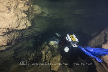 TDI CCR Full Cave Course in Lot France Rebreatherpro-Training